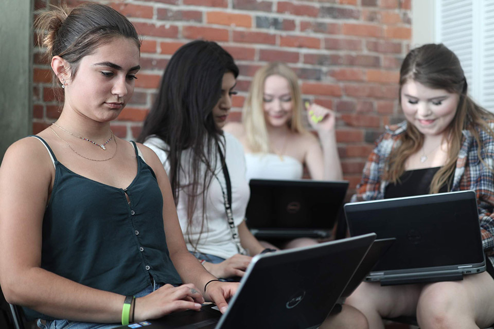 InterConnection Laptops Connect Seattle Youth to Opportunity